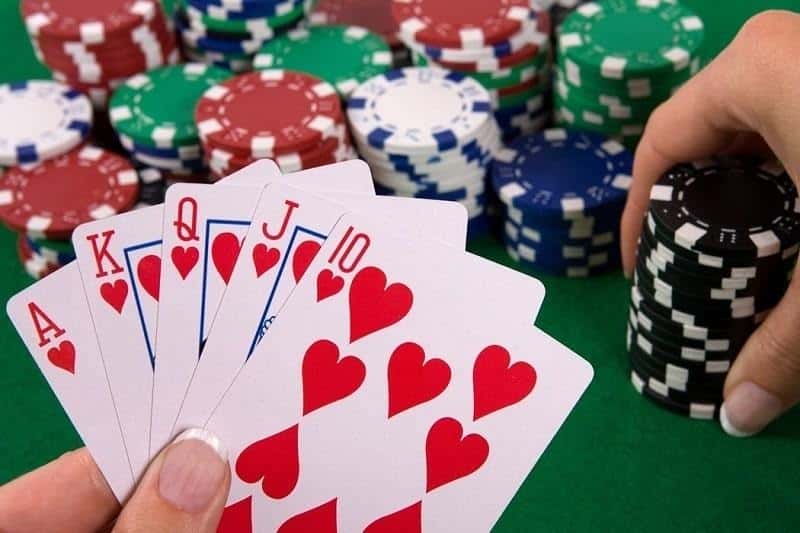 Chuẩn bị trước khi chơi Phỏm chéo cánh
